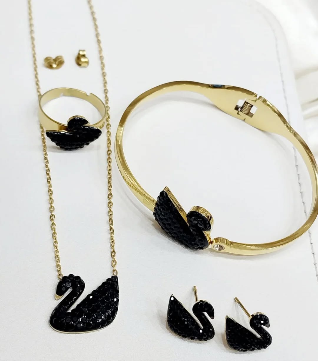 Black Swan Jewelry Set - 4 Pcs