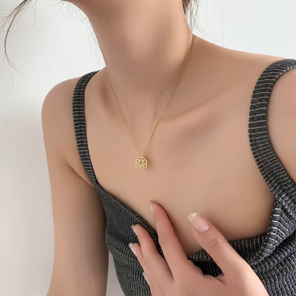 Retro Magnetic Folding Heart - Shaped Four - Leaf Clover Pendant